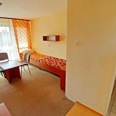 Ośrodek Kolonijno-Wypoczynkowy REJAL - Dźwirzyno Dźwirzyno