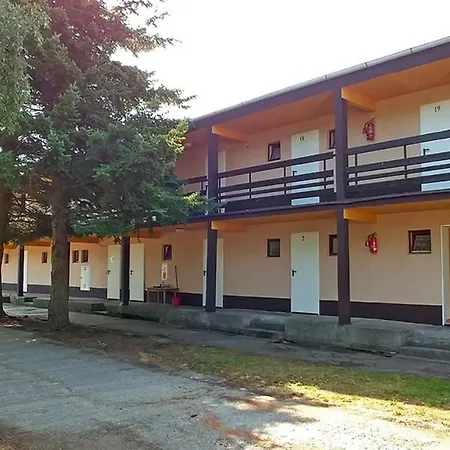 Osrodek Kolonijno-Wypoczynkowy Rejal - Dzwirzyno *